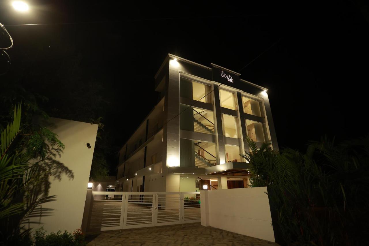 The Gold Hotel Palakkad Exterior foto